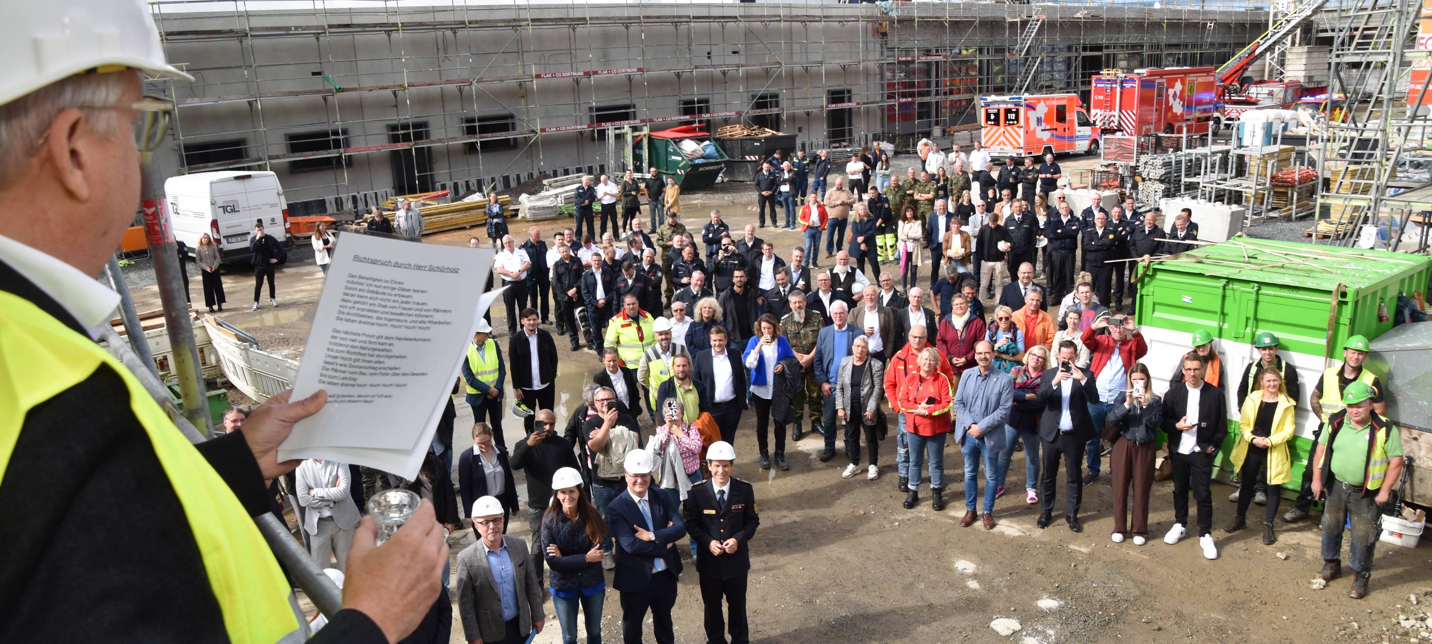 Gefahrenabwehrzentrum im Zeitplan