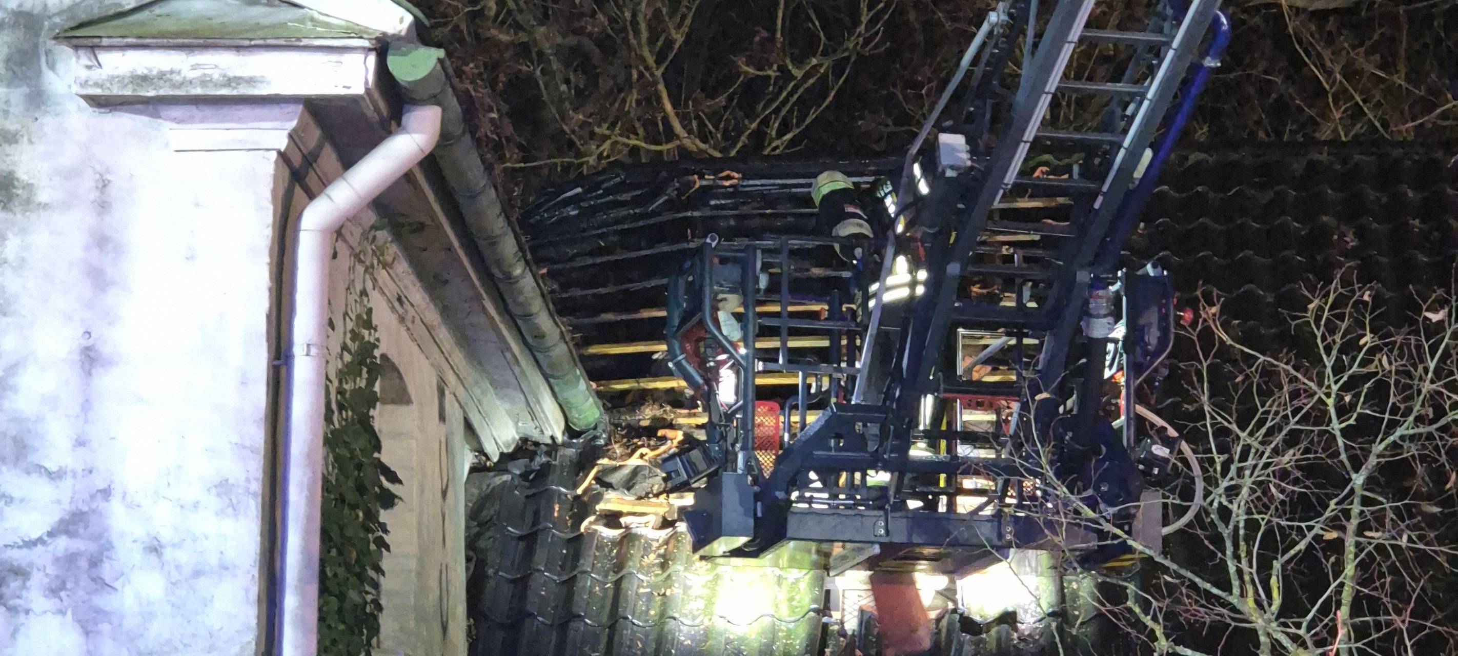 Langer Brandeinsatz für Gevelsberger Feuerwehr