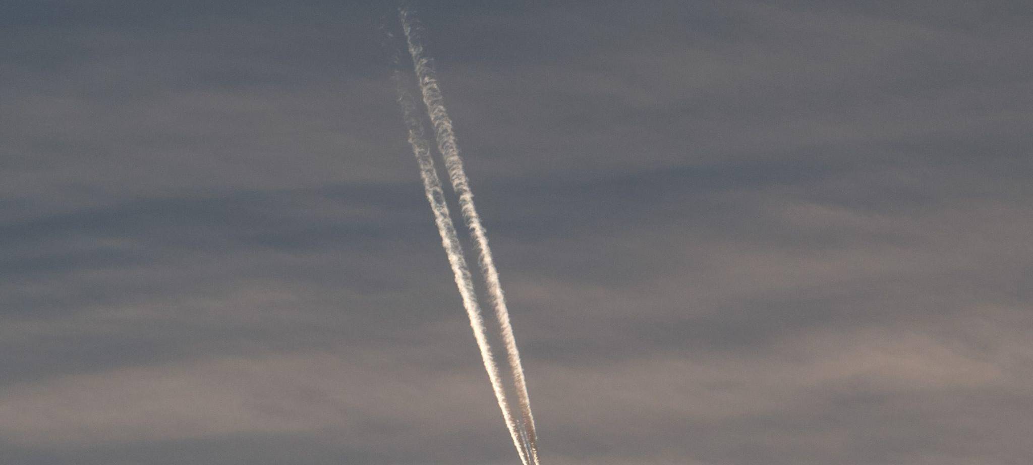 In Indonesien wird ein Flugzeug vermisst