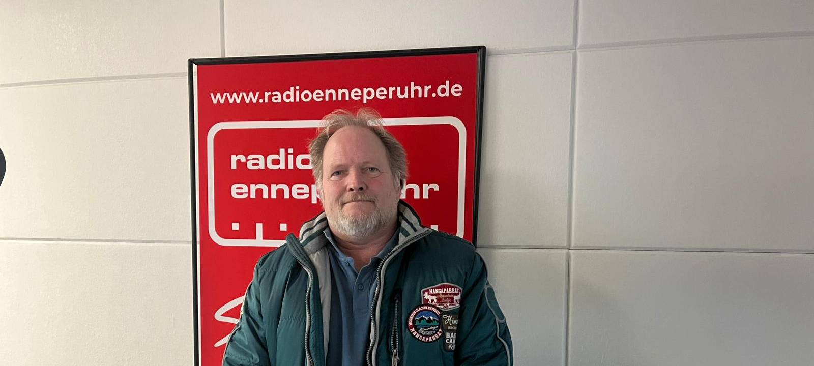 Hobby Meteorologe begeistert Tausende