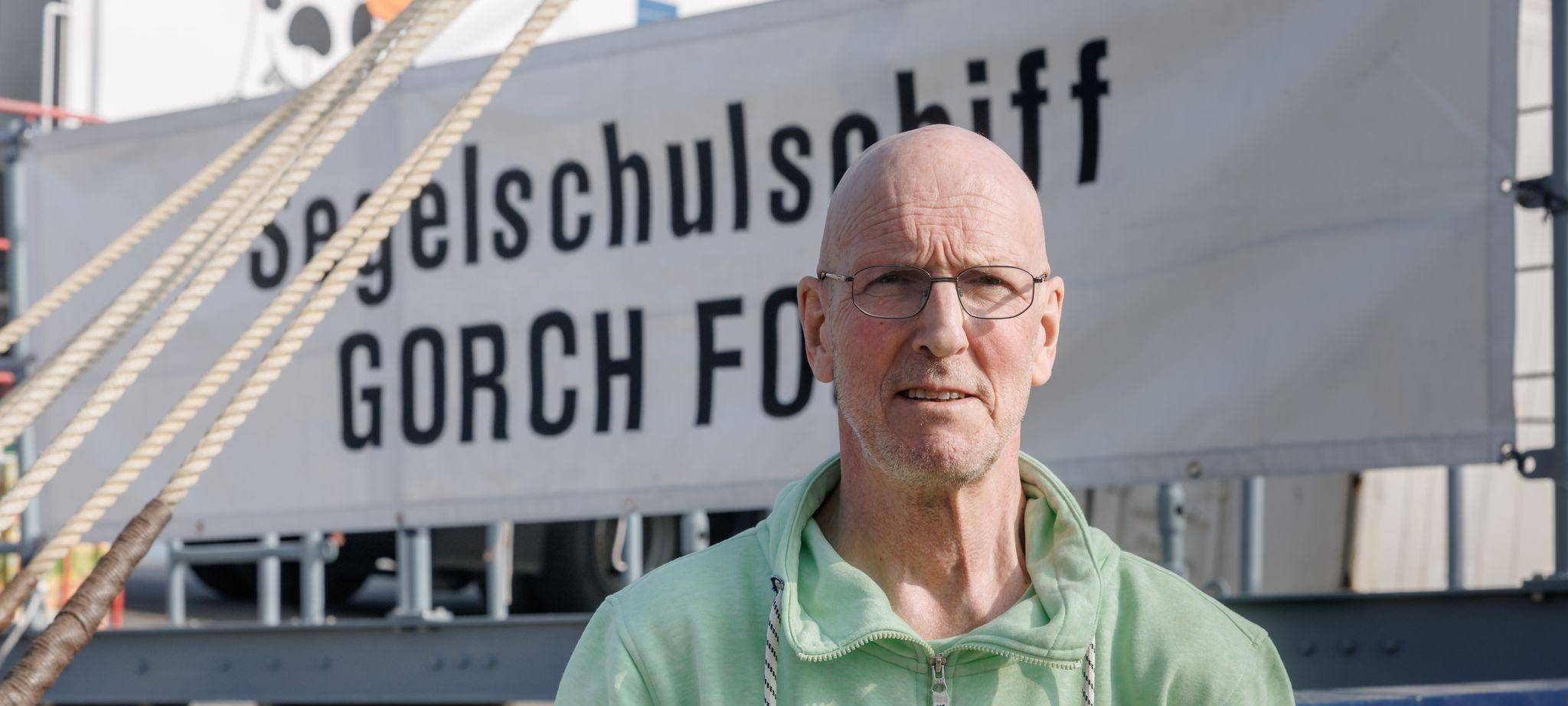 Verabschiedung vom Chef-Stewart der "Gorch Fock"