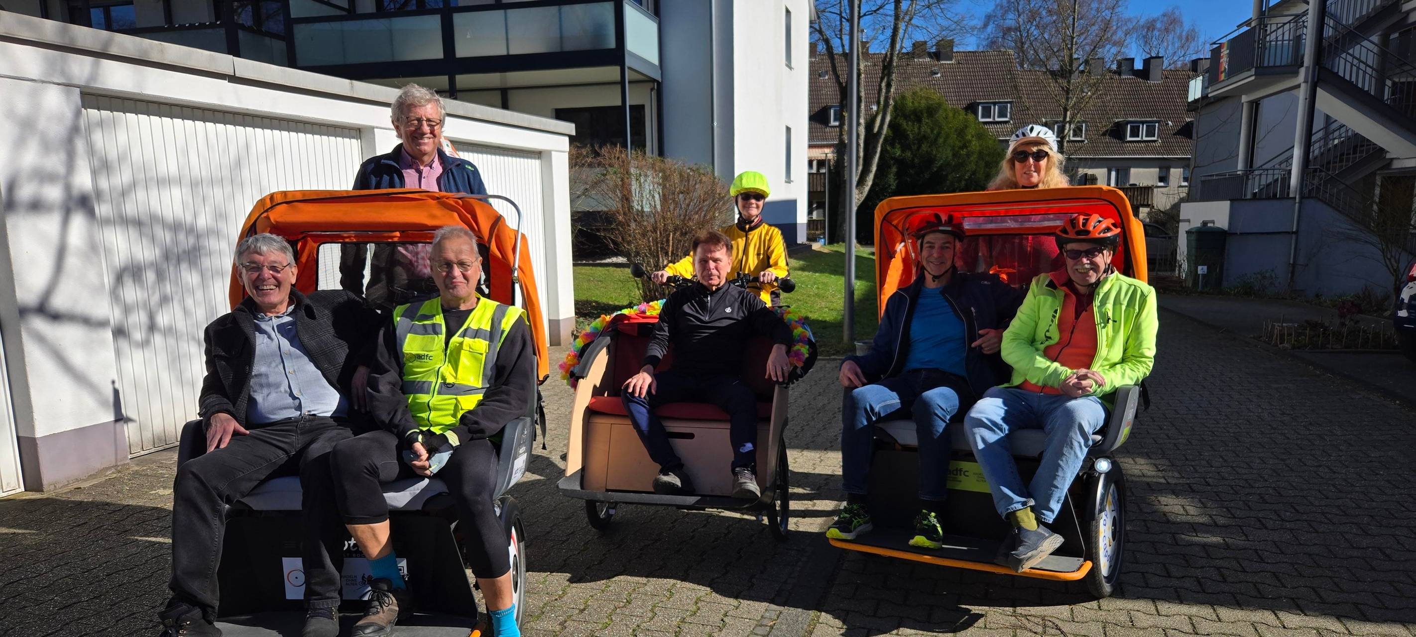 Neue Rikscha-Pilotinnen und -Piloten gesucht