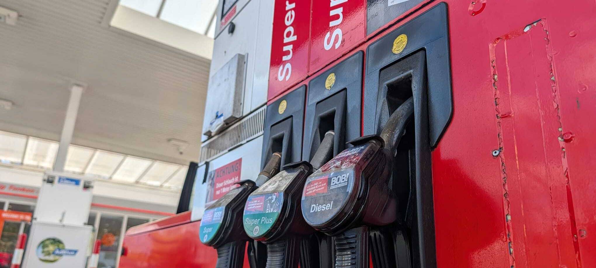 Neues Tank-Gesetz: So teuer ist Tanken im Kreis jetzt