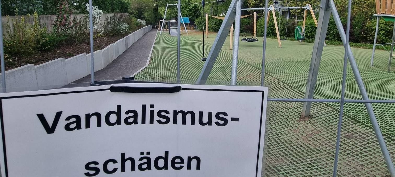 Spielplatzschließung wegen Vandalismus
