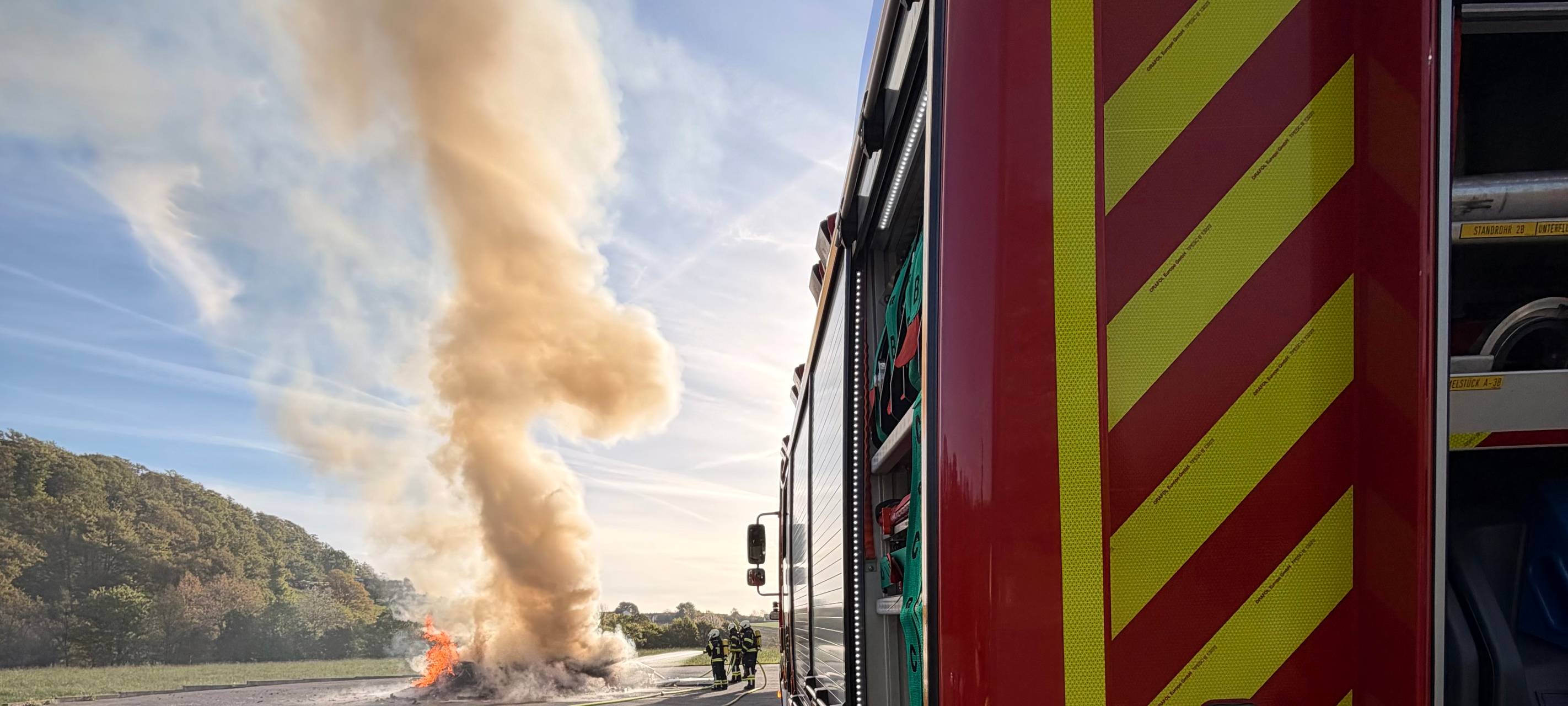 Müll in Lkw brennt - Besatzung handelt schnell