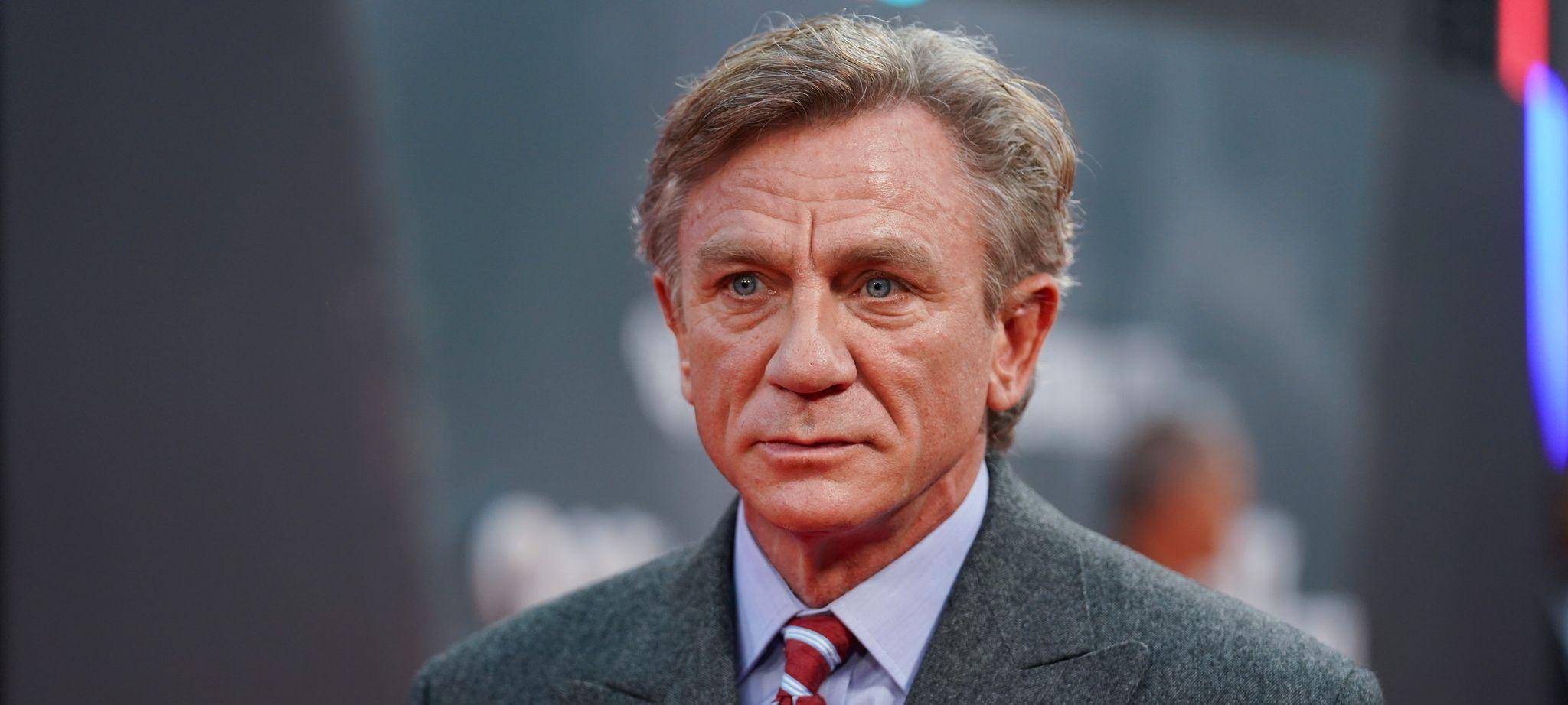 Daniel Craig