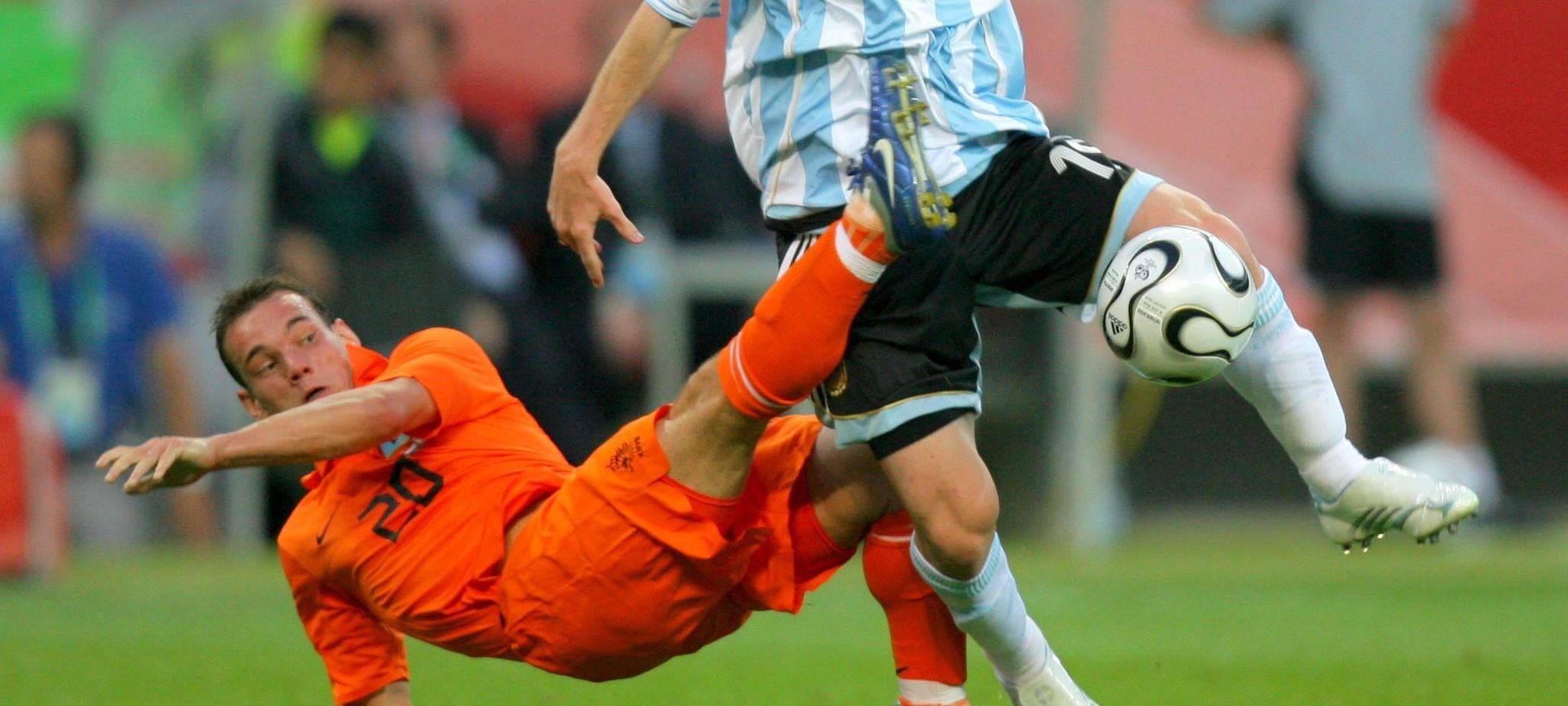 Schon 2006 bei der WM: Lionel Messi (r)