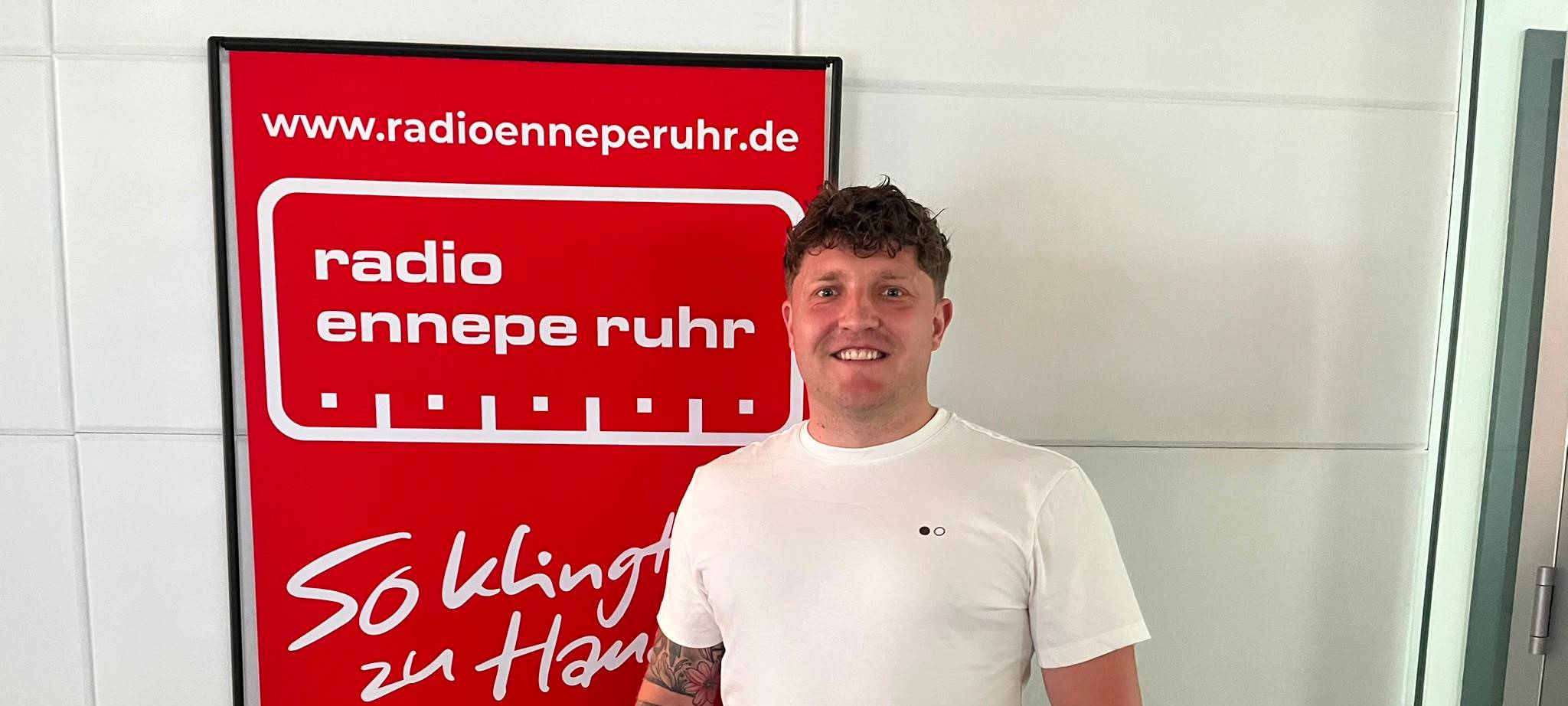 Für 90 Minuten um die Welt. Ennepetaler erlebt DFB Sieg bei
