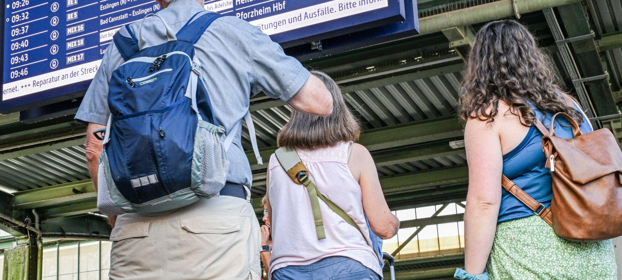 Nach dem bundesweiten Ausfall bei der Deutschen Bahn - Stuttgart