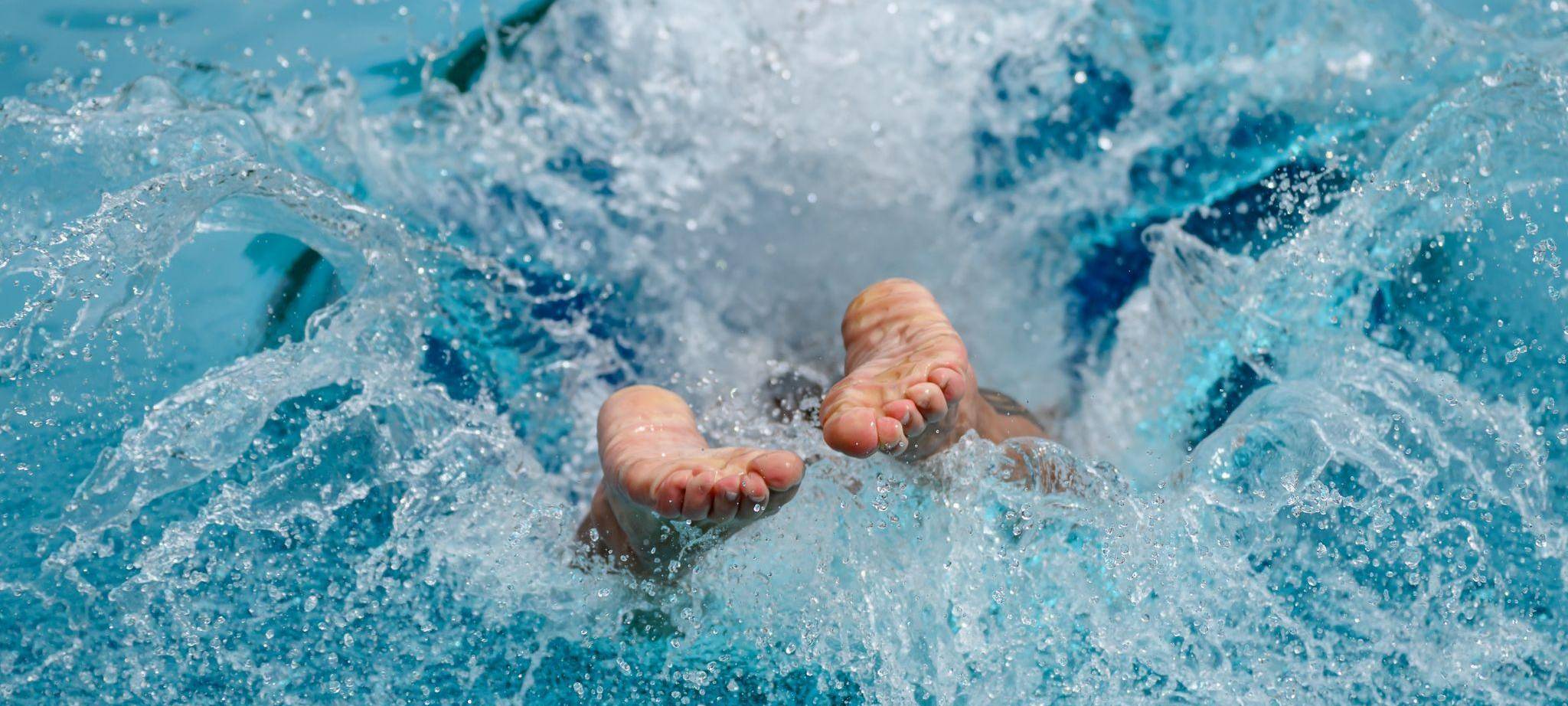 Abkühlung im Freibad