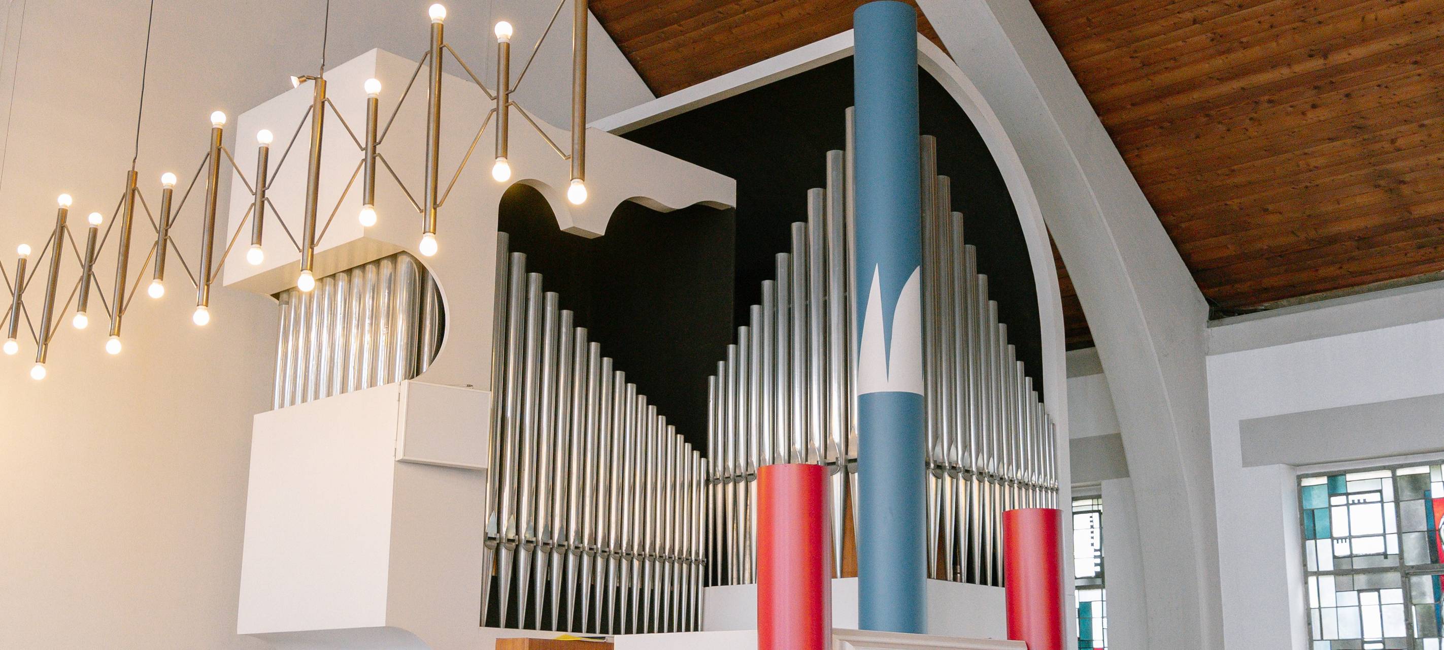 Herz-Jesu-Kirche in Ennepetal geschlossen: Letzter Gottesdienst bewegt viele Gläubige