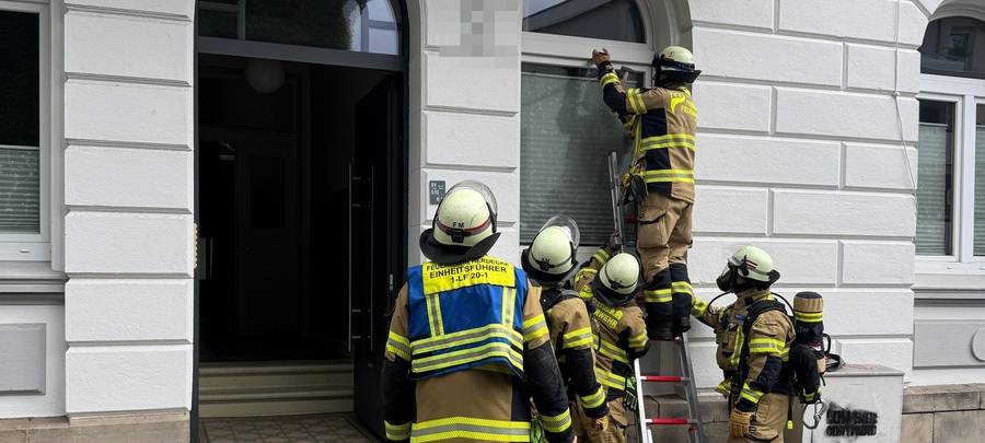 Hecke brennt in Herdecke