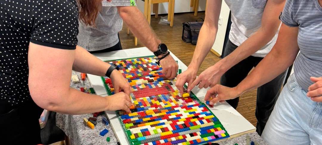 Lego-Rampe für Rollstuhlfahrer: Ehrenamtliche packen in Ennepetal an
