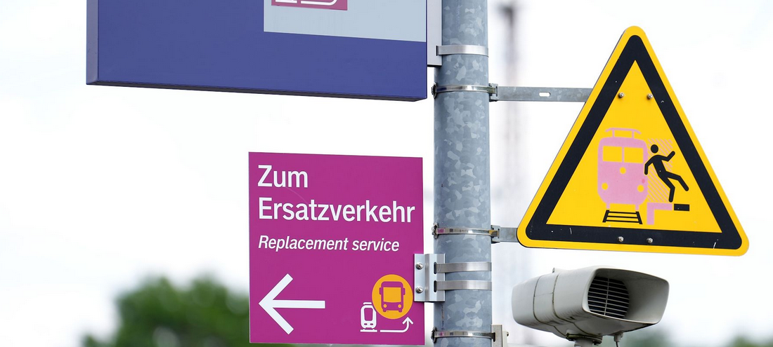 Bahn räumt ruckelnden Schienenersatzverkehr ein.